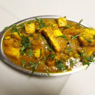 Matar Paneer